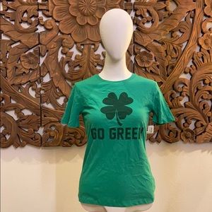 Green Old Navy Tshirt